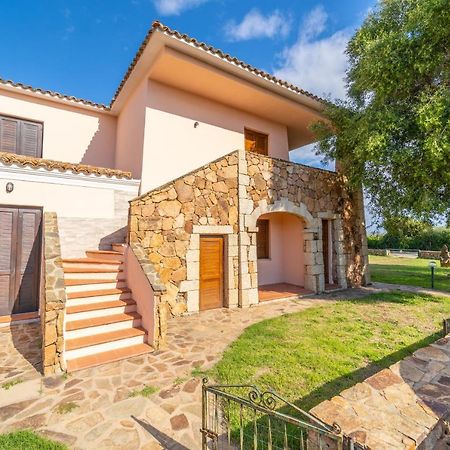 Iss Travel, Pedra Rosa 2 Bedroom Apartments With Private Terrace And Air Conditioning San Teodoro  Esterno foto
